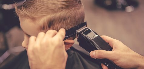 Детская стрижка в «Bulldog Barbershop»
