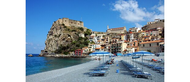 https://cdn1.pokupon.ua/uploaded/new_campaign_pictures/576338/data/main620x292/calabria_scilla_spiaggia_castello.jpg?1554795385