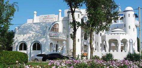 От 3 дней в мини-отеле «Villa Casablanca» в Затоке