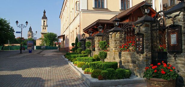 https://cdn1.pokupon.ua/uploaded/new_campaign_pictures/578849/data/main620x292/igor-melika-dnister-22-26-08-2012-kamianets-podilskyi-34.jpg?1555327250
