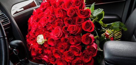 Бесплатная доставка цветов и «Raffaello» в подарок