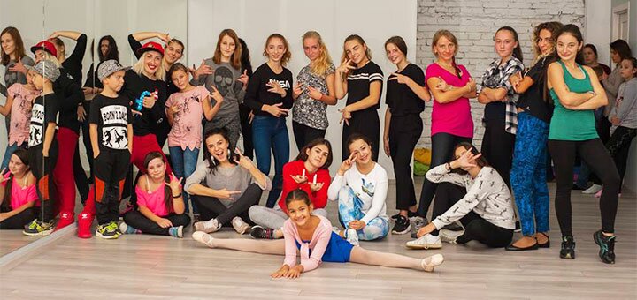 https://cdn1.pokupon.ua/uploaded/new_campaign_pictures/588966/data/main720x340/45621545_341074286643182_3319176955714076672_n20190515-22432-1sjay7f20190515-17805-17zns7j20190515-15028-1br8z5t.jpg?1557931260