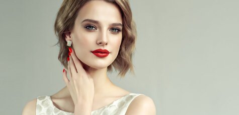 Укладка и макияж в салоне «Ansi beauty»