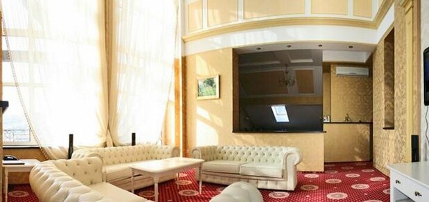https://cdn1.pokupon.ua/uploaded/new_campaign_pictures/601054/data/main620x292/prezidentskiy-apartament-prs-620190318-12628-6epus20190619-22246-k9p92j.jpg?1560936640