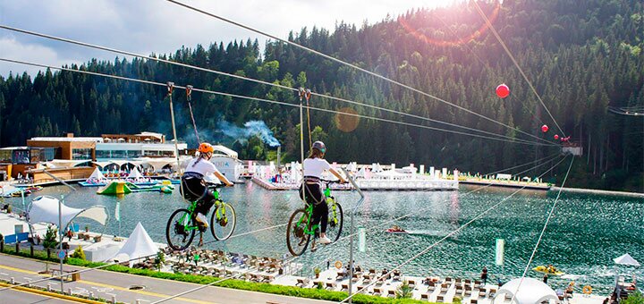 https://cdn1.pokupon.ua/uploaded/new_campaign_pictures/603406/data/main720x340/whiteberry-bukovel-2.jpg?1565778362