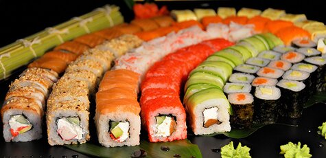 Скидка 50% на суши, роллы и сеты в «Sushi Holl»