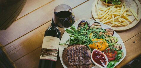 Скидка 50% на все меню кухни в ресторане «Bar B-Q»