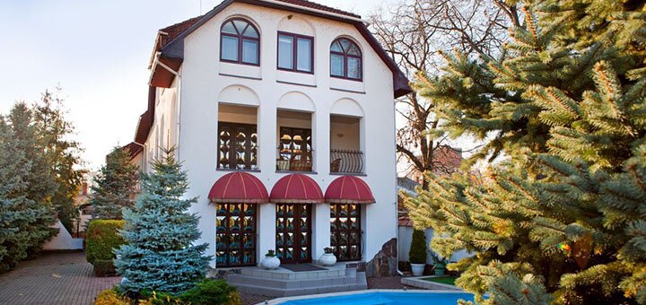 https://cdn1.pokupon.ua/uploaded/new_campaign_pictures/608332/data/main720x340/hotel_eduard_front20190708-10349-ots0xu.jpg?1562592367