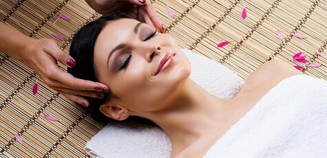 До 7 сеансов массажа лица в «Vual’ cosmetology»