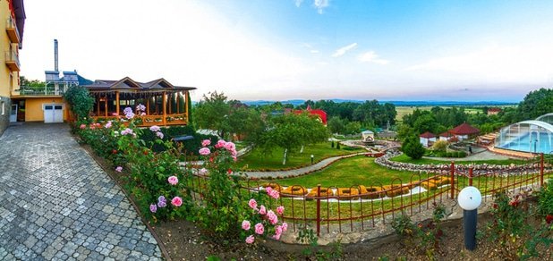https://cdn1.pokupon.ua/uploaded/new_campaign_pictures/61321/data/main620x292/720-3.jpg?1459160359