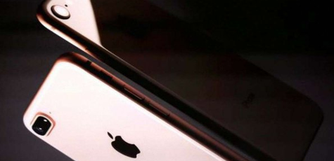 Чистка після попадання вологи для iPhone 4 або 4S