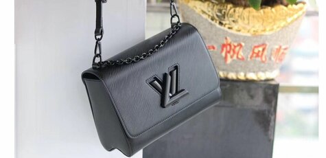 Скидка 22% на сумку Twist MM Louis Vuitton 