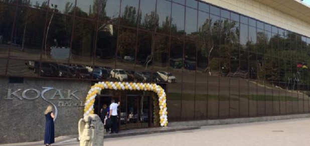https://cdn1.pokupon.ua/uploaded/new_campaign_pictures/618314/data/main620x292/zaporizhzhya-expocentre_cut-photo.ru.jpg?1565604775