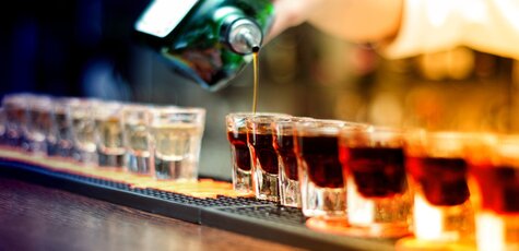 До 10 shot-коктейлей в баре «Dahab Bar»