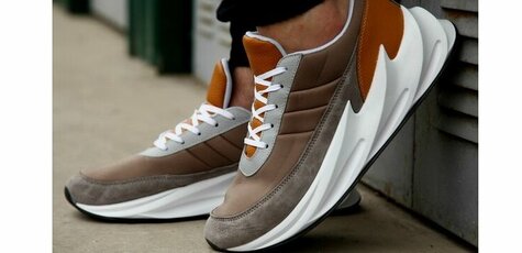 Скидка 43% на кроссовки «Adidas Sharks» 