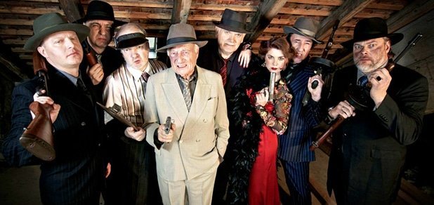 https://cdn1.pokupon.ua/uploaded/new_campaign_pictures/62519/data/main620x292/mafia.jpg?1460120631