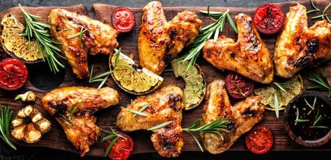 До 2 порций куриных крылышек и овощей-гриль
