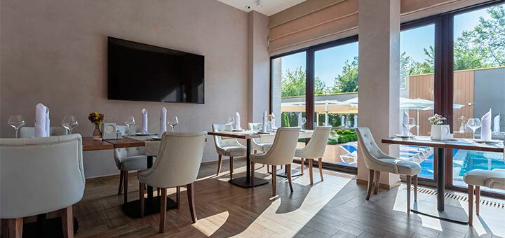 https://cdn1.pokupon.ua/uploaded/new_campaign_pictures/627524/data/main720x340/IMG_2684-HDR-CO-CO.jpg?1568380422