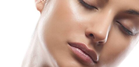 Восковая депиляция «Fly care» зоны верхней губы 
