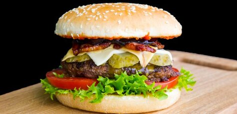 Знижка 50% на меню бургерів від «Night Burger»