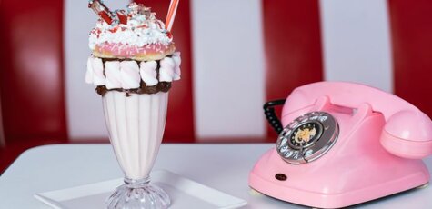 Скидка 40% на сеты в кафе «Fifties»
