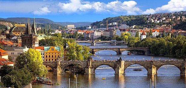 https://cdn1.pokupon.ua/uploaded/new_campaign_pictures/6410/data/main620x292/praha-large.jpg?1360085853