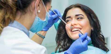 Скидка до 59% на установку имплантов в «TenDDenT»