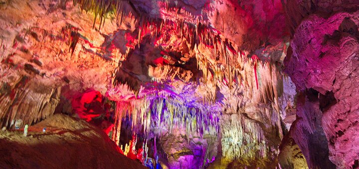 https://cdn1.pokupon.ua/uploaded/new_campaign_pictures/646348/data/main720x340/kumistavi-cave11.jpg?1573835388