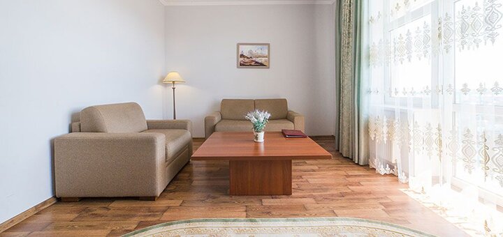 https://cdn1.pokupon.ua/uploaded/new_campaign_pictures/651523/data/main720x340/lux03.jpg?1575032159