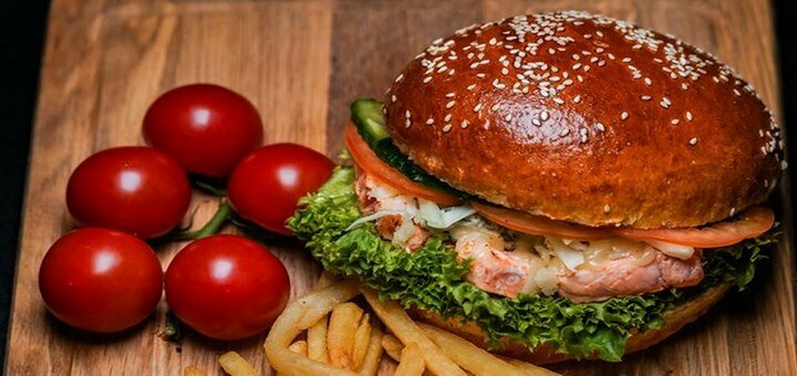 https://cdn1.pokupon.ua/uploaded/new_campaign_pictures/651585/data/main720x340/diner7_%281%29.jpg?1575035406