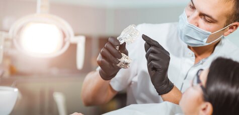 Скидка до 43% на установку зубных имплантов