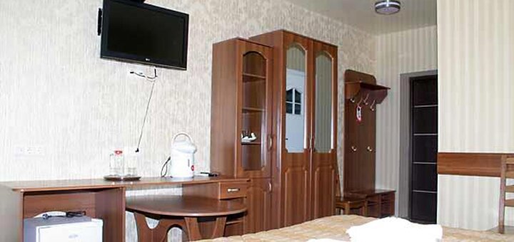https://cdn1.pokupon.ua/uploaded/new_campaign_pictures/658046/data/main720x340/polulux_02.jpg?1576844312