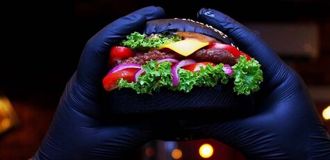 Скидка 50% на меню кухни в «ZAYceBAR»