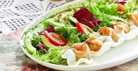 Скидка 50% на всё меню кухни в ресторане «Квитан» 
