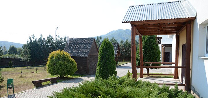 https://cdn1.pokupon.ua/uploaded/new_campaign_pictures/666995/data/main720x340/yard_33.jpg?1579796105