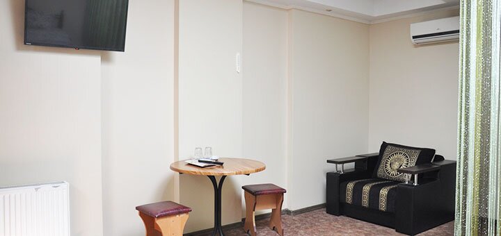 https://cdn1.pokupon.ua/uploaded/new_campaign_pictures/667265/data/main720x340/one-person-room3.jpg?1579858340