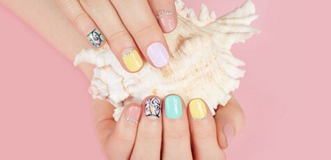 До 3 сеансів  манікюру  в студіі «The nail Lviv»
