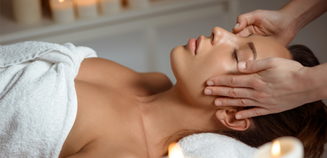Modeling facial massage in the «Beauty Time» salon