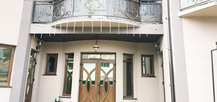 

От 3 дней весной в отеле «HOTEL BOBROvski» в Ясине