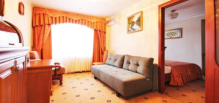 https://cdn1.pokupon.ua/uploaded/new_campaign_pictures/679970/data/main720x340/IMG_0164.JPG?1583245962
