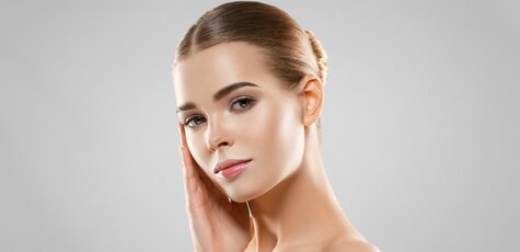Up to 3 face peeling sessions at Clips Cosmetology