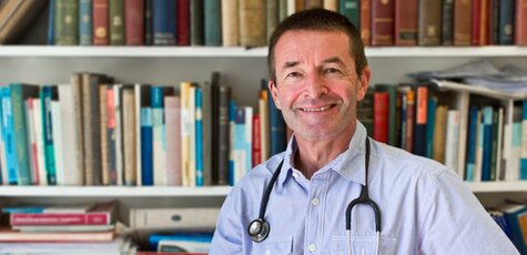 Online consultation of a physician therapist