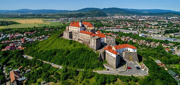 https://cdn1.pokupon.ua/uploaded/new_campaign_pictures/686416/data/main620x292/shutterstock_1107144629.jpg?1587628607