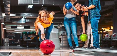 Скидка 50% на 2 часа игры в боулинг-клубе «UBowl»