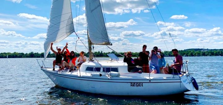 

Скидка 37% на прогулку на яхте от «Yacht Fun»