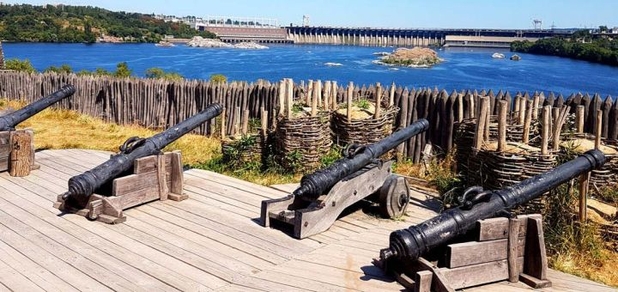 https://cdn1.pokupon.ua/uploaded/new_campaign_pictures/711295/data/main620x292/ostrov_hortica_4.jpg?1596464977