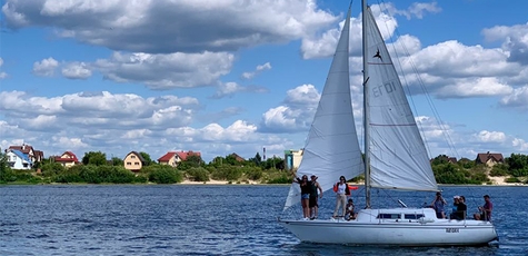 Скидка 38% на прогулку на яхте от «Yacht Fun»