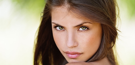Facial cleansing with care in the "ideal body" beauty studio