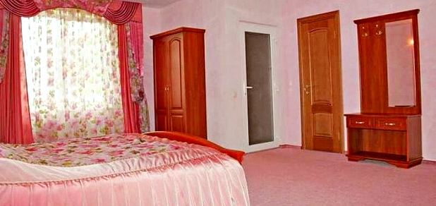 https://cdn1.pokupon.ua/uploaded/new_campaign_pictures/717366/data/main620x292/phoca_thumb_l_hotel7.jpg?1598969281