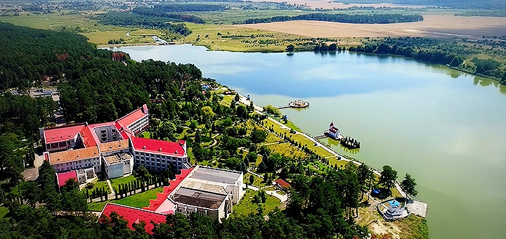 https://cdn1.pokupon.ua/uploaded/new_campaign_pictures/717915/data/main720x340/ChervonaKalina_Logo_01.mp4_20170916_124846.062-2.jpg?1599124929